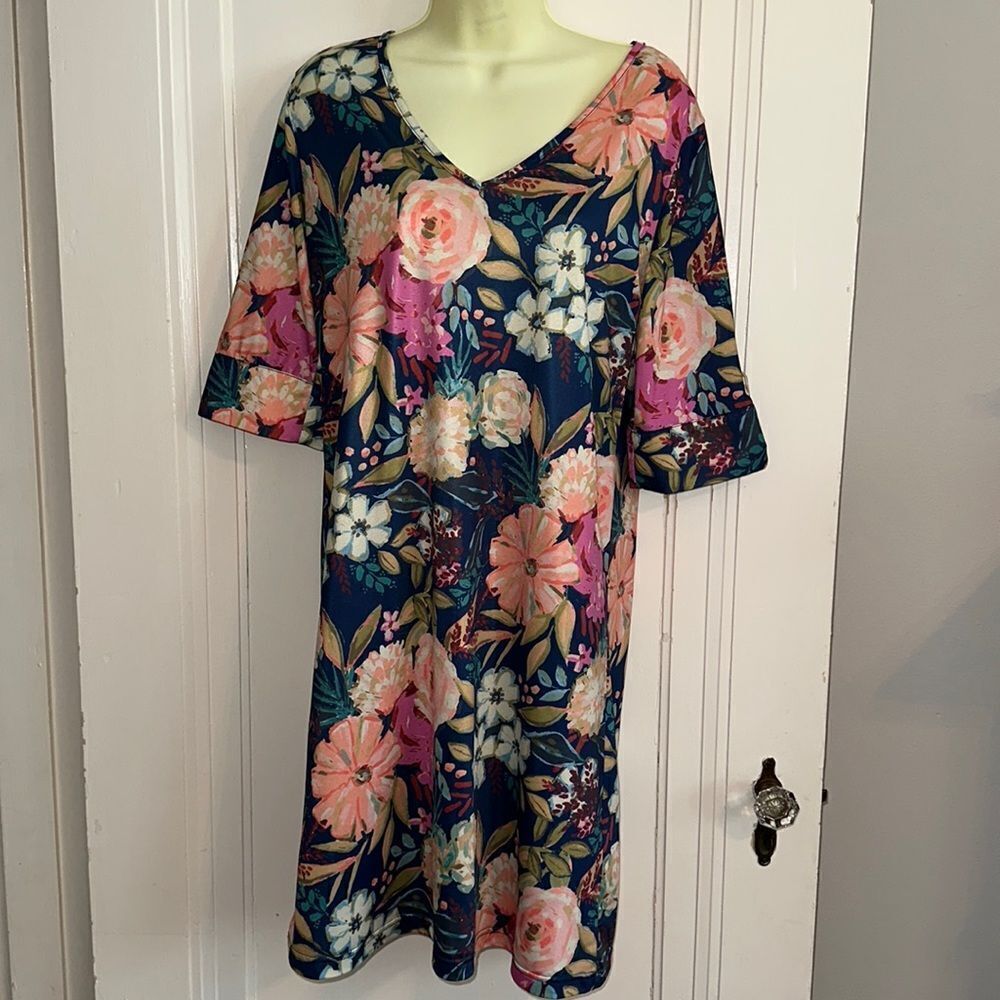 VFish Vera‎ Fishbaugh tropical flowers polyester/spandex short sleeve dress
